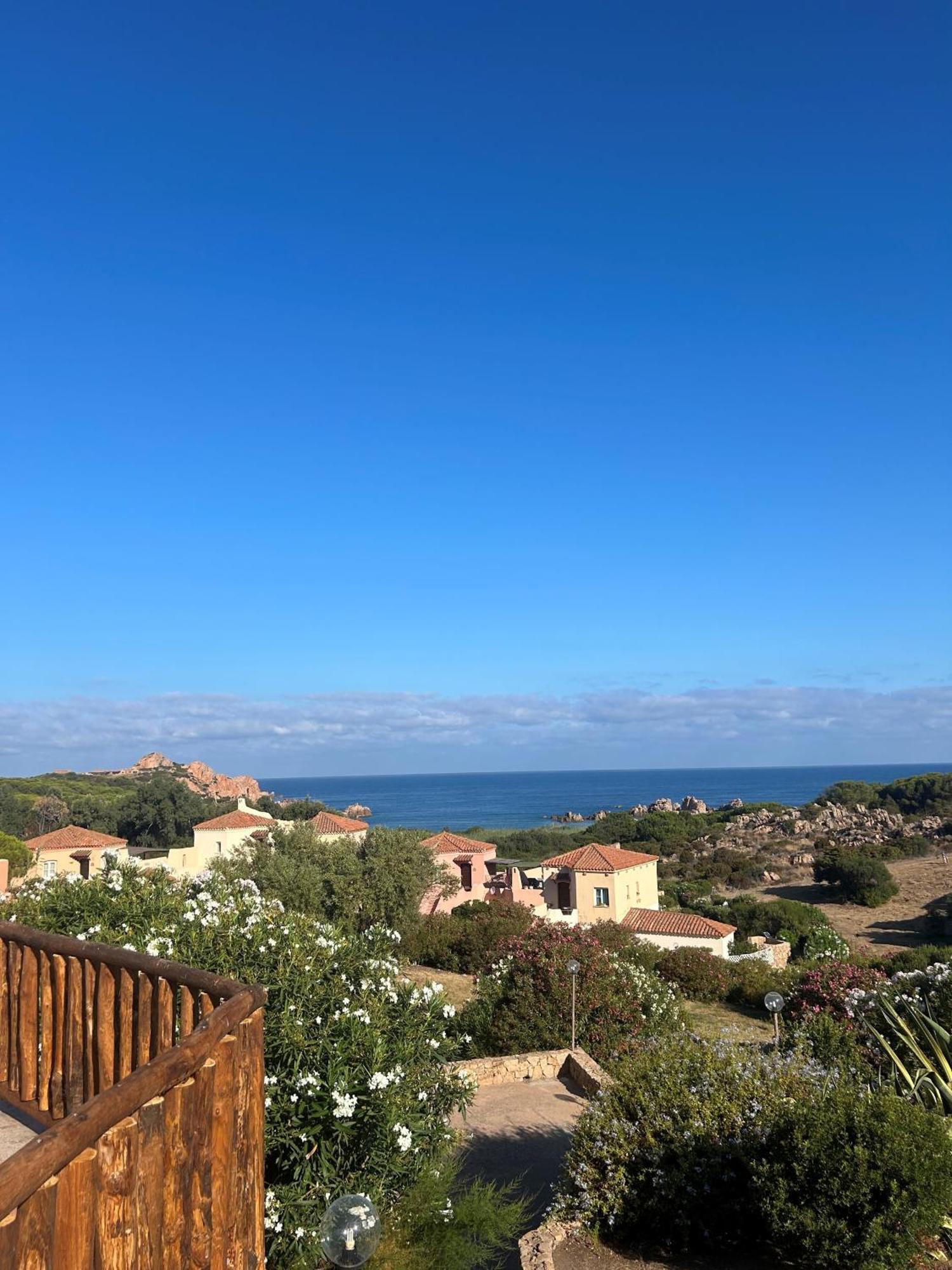 Calarossa Village Isola Rossa Extérieur photo